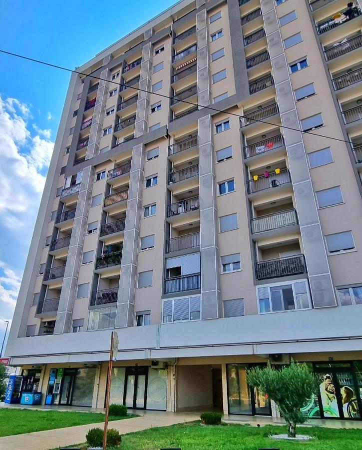 Riverside Apartment Podgorica Bagian luar foto